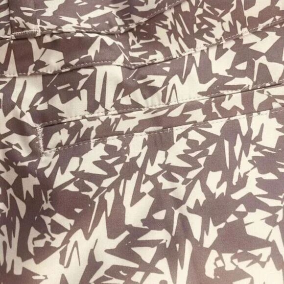 Adidas Gray & White Reef Print Golf Shorts Performance Casual Size 10 | EUC - Picture 9 of 10